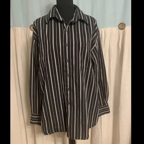 Linea Dome button up collared shirt - Picture 1 of 2